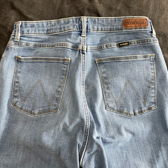 Wrangler Jeans - Picture 12 of 13